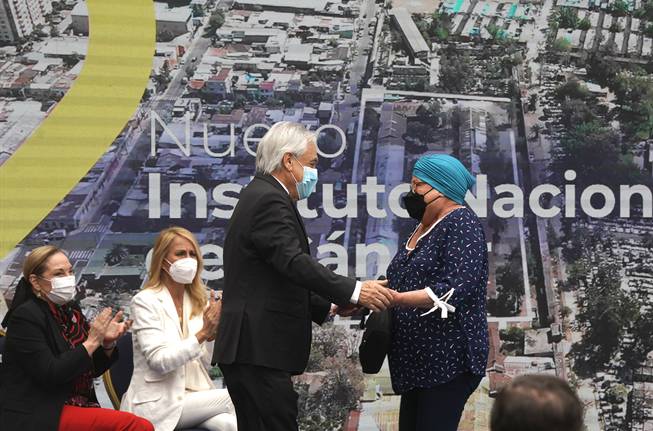 Presidente Piñera da inicio al proceso para la construcción del nuevo Instituto Nacional del Cáncer: “Estamos haciendo un mejor país, más fraterno, más solidario”